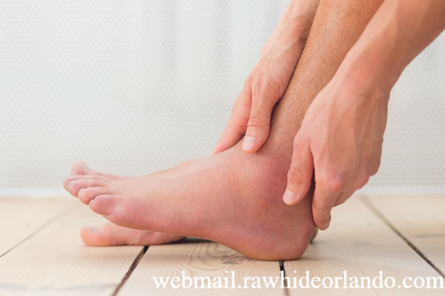 7 Tanda Kolesterol Tinggi di Kaki yang Perlu Diwaspadai